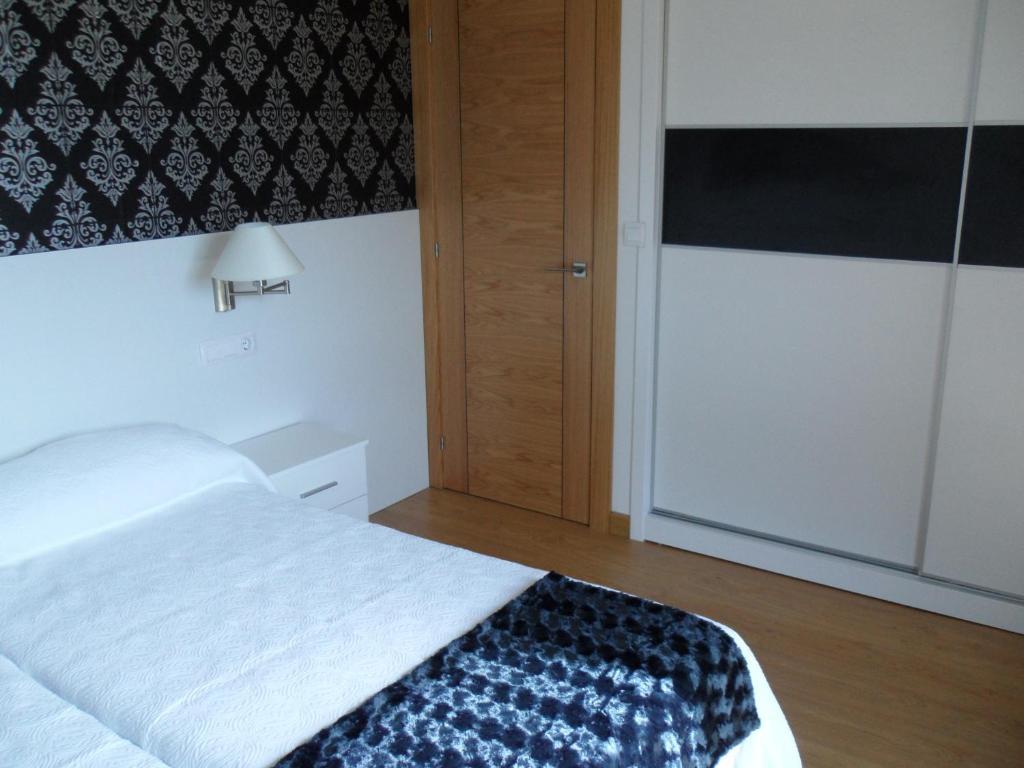 Apartamentos Turisticos Estrella Del Alemar Langre  Bilik gambar